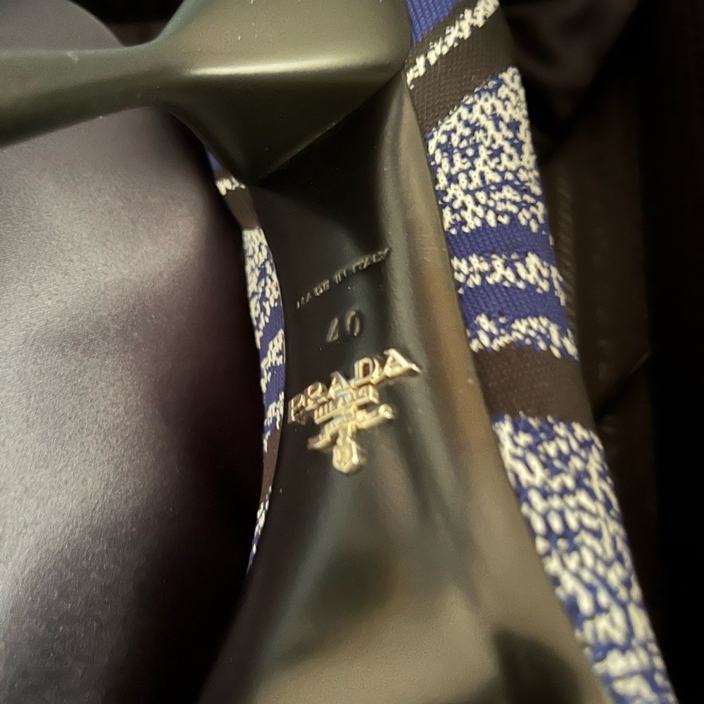 Prada Stretch Knit leather Blue Pump - Picture 9 of 9